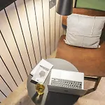 - The Niu, Amity By Ihg Hotel