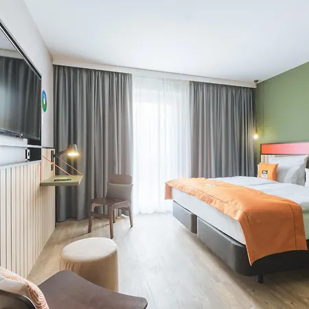 - The Niu, Amity By Ihg Отель Потсдам