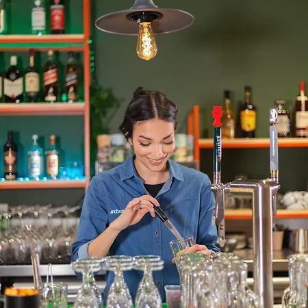 - The Niu, Amity By Ihg Hotel Potsdam