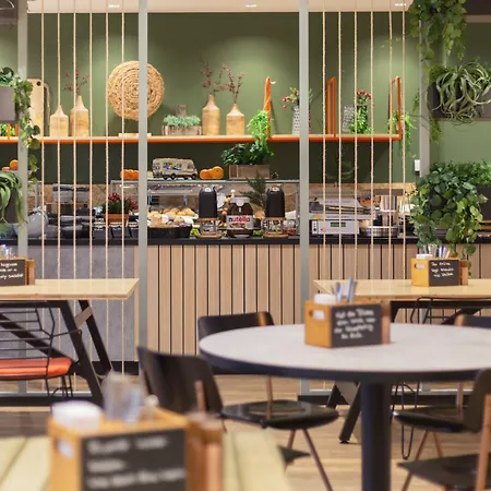 - The Niu, Amity By Ihg Hotel Poczdam