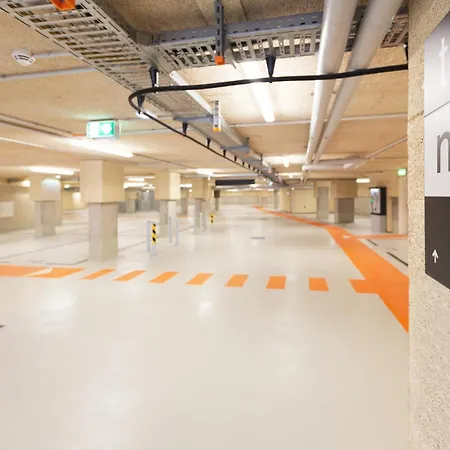 - The Niu, Amity By Ihg Hotel