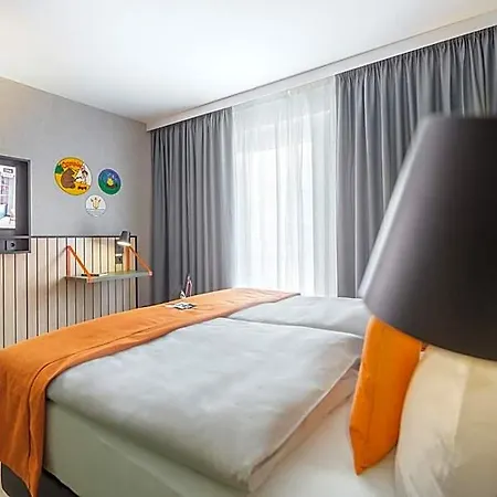 - The Niu, Amity By Ihg