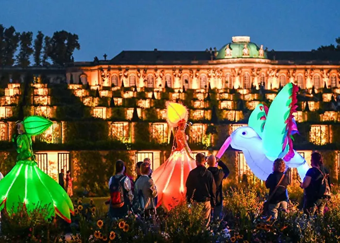 - The Niu, Amity By Ihg