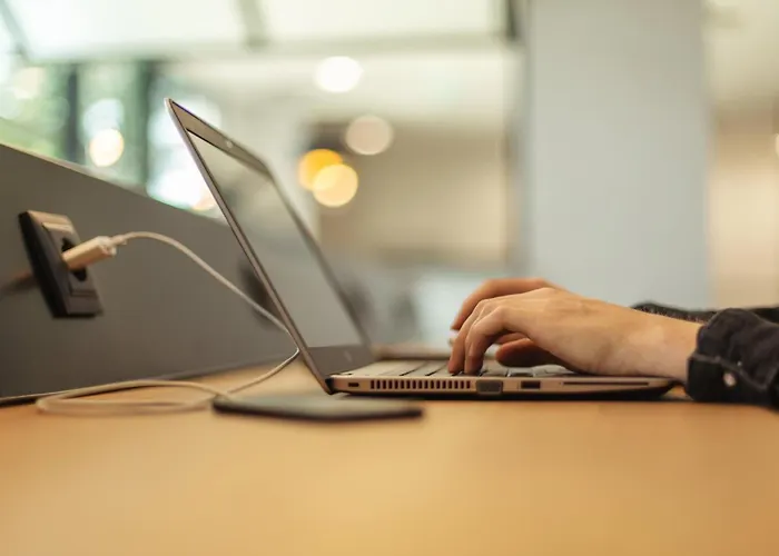 - The Niu, Amity By Ihg Potsdam